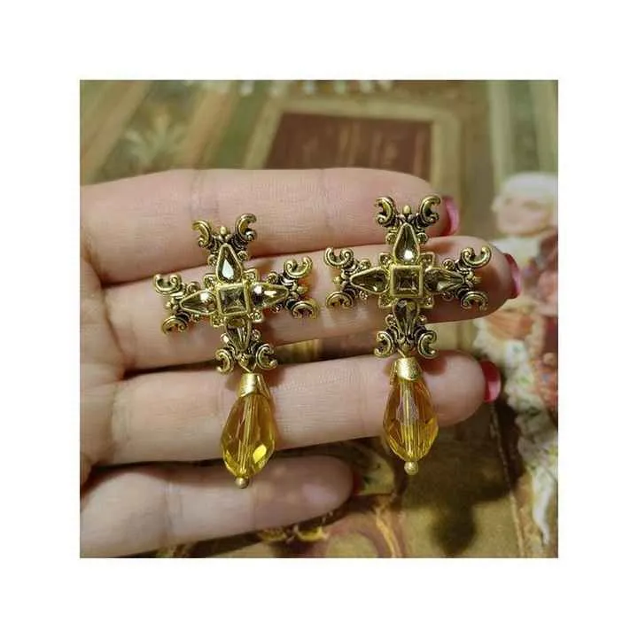 مجموعة مجوهرات عصرية -Modern Jewelry Collection