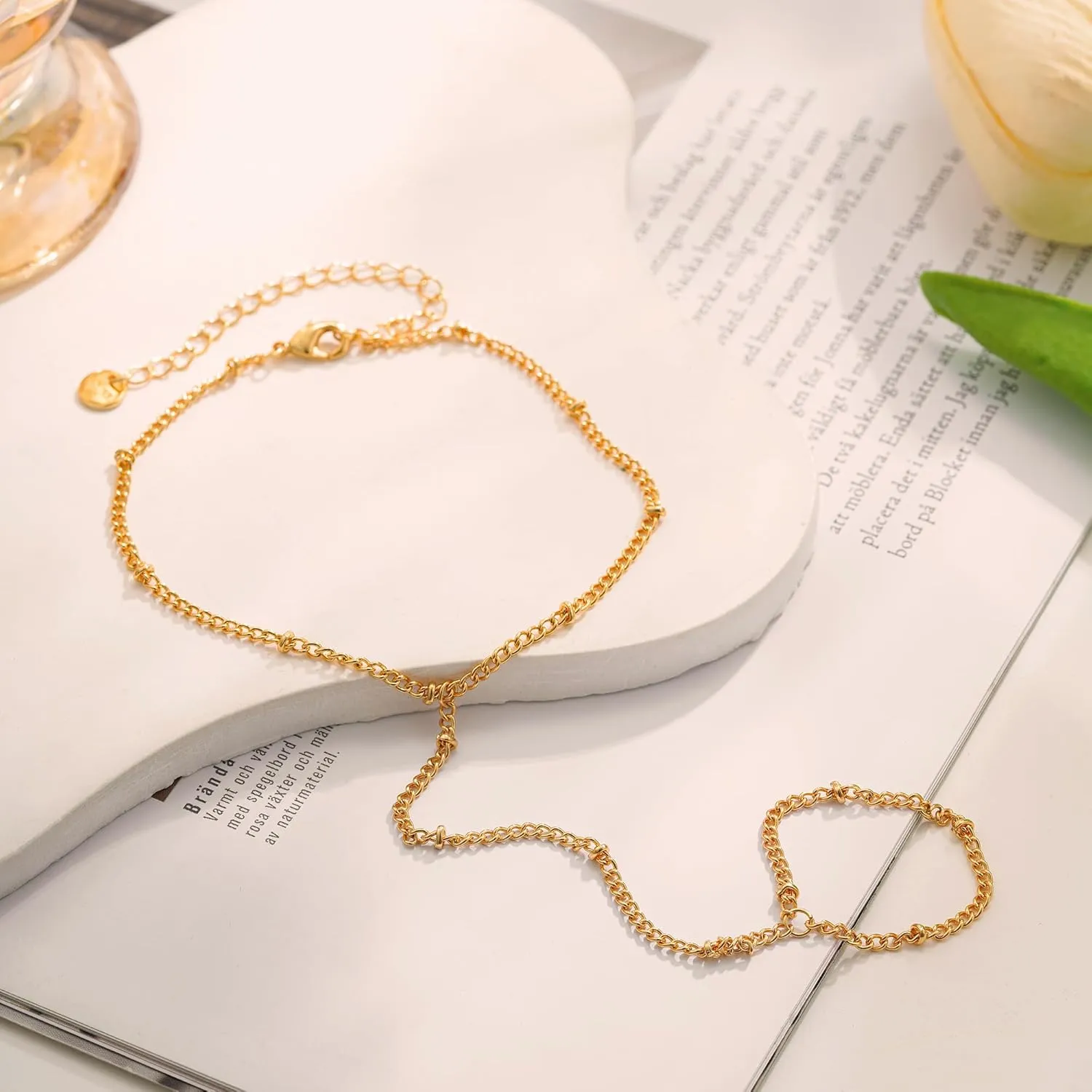Gold Hand Chain Bracelets for Women, 14K Gold Plated Hand Chain Dainty Finger Ring Bracelet Gold Jewelry Gifts Trendy