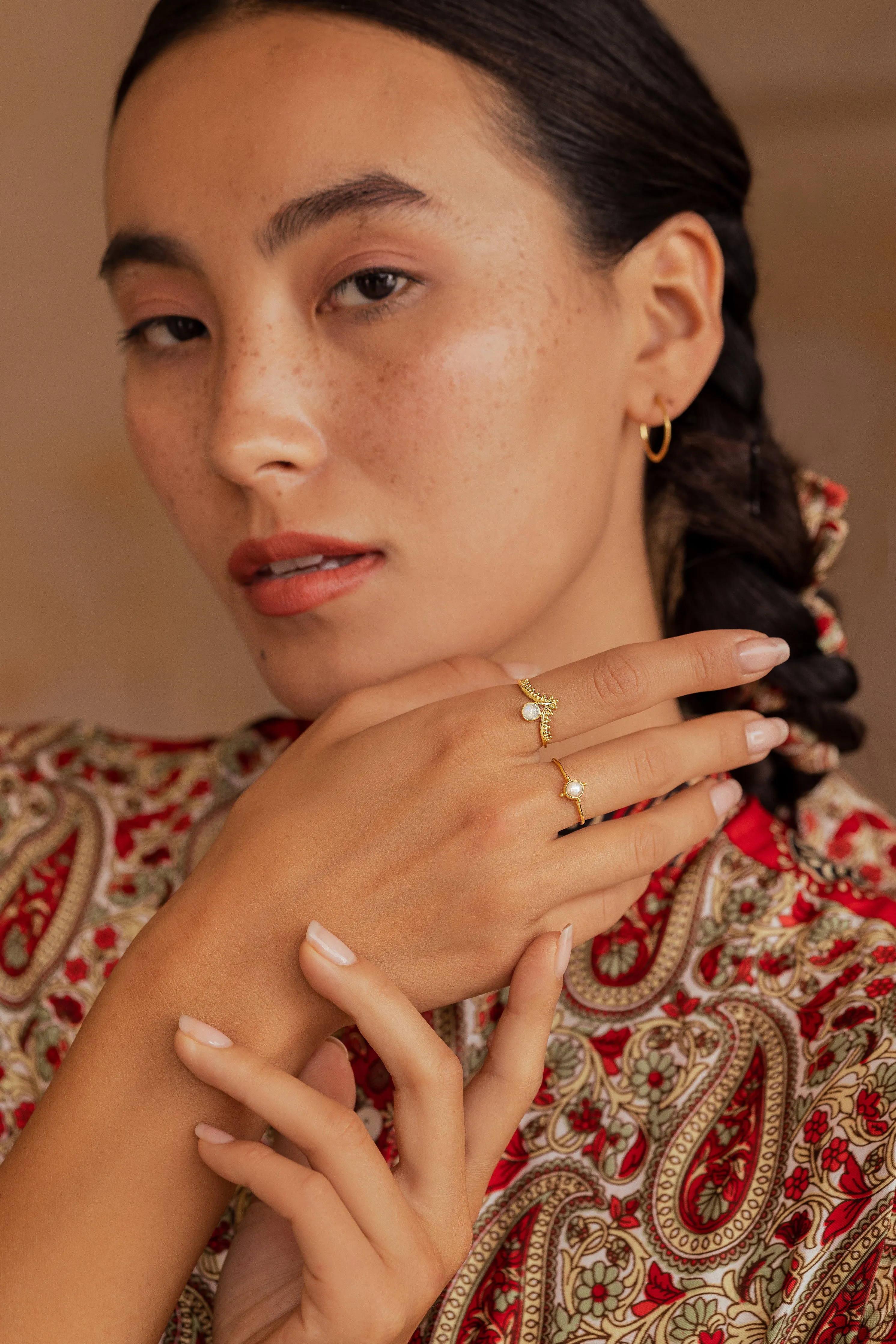 Isis Filigree Wishbone Ring - Gold Rainbow Moonstone