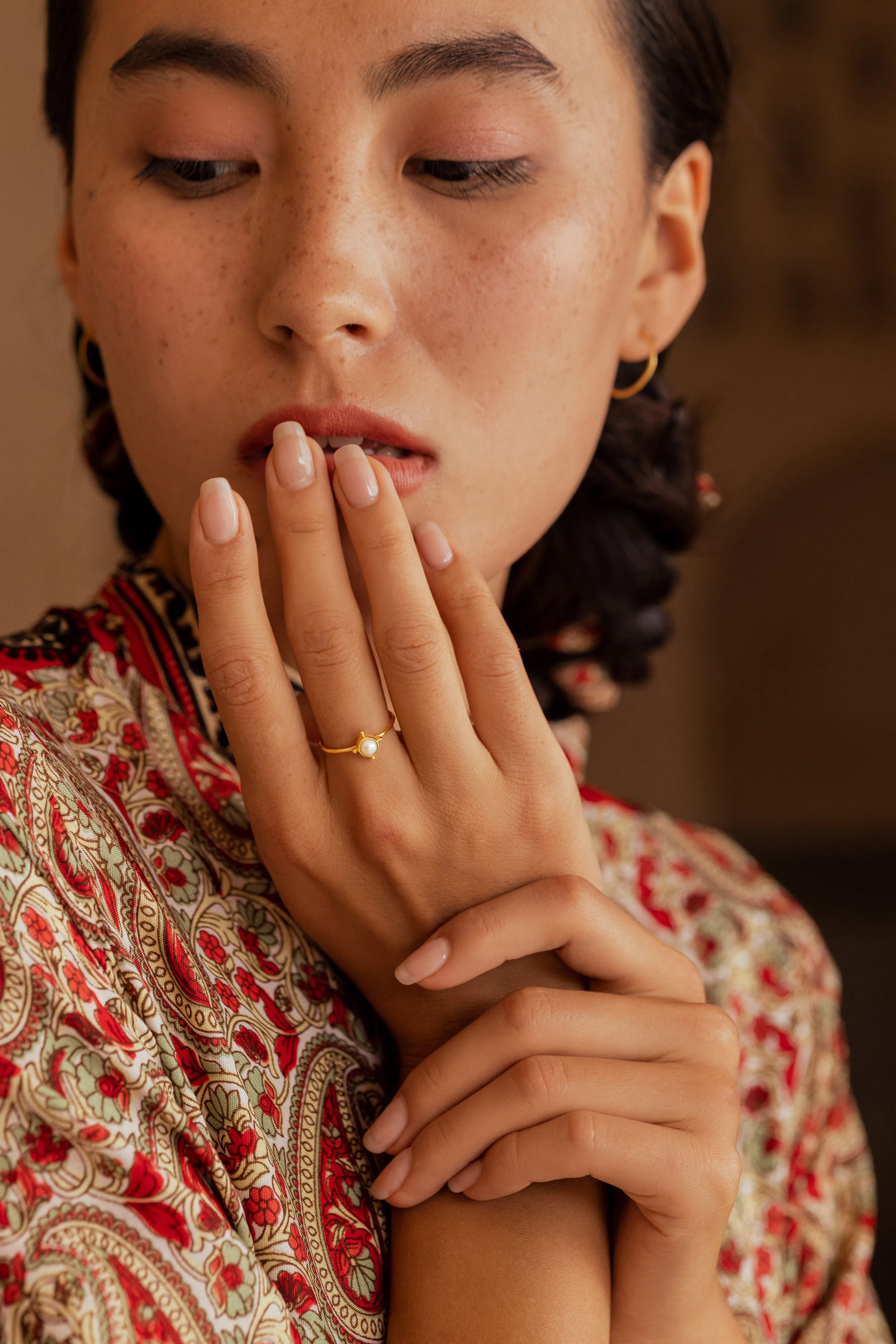 Isis Filigree Wishbone Ring - Gold Rainbow Moonstone