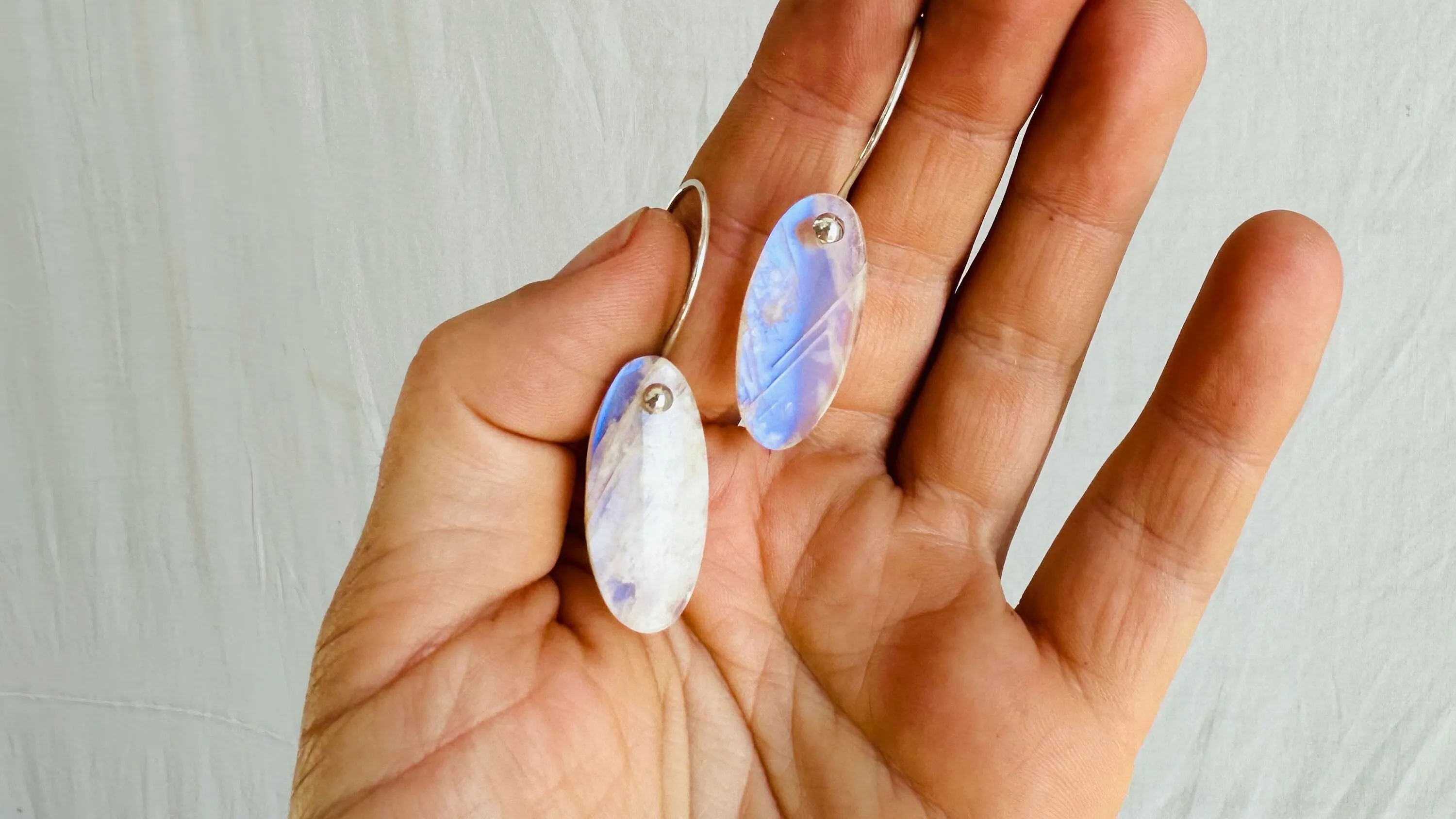Moonstone & Silver Earrings. Sterling Silver. 2498