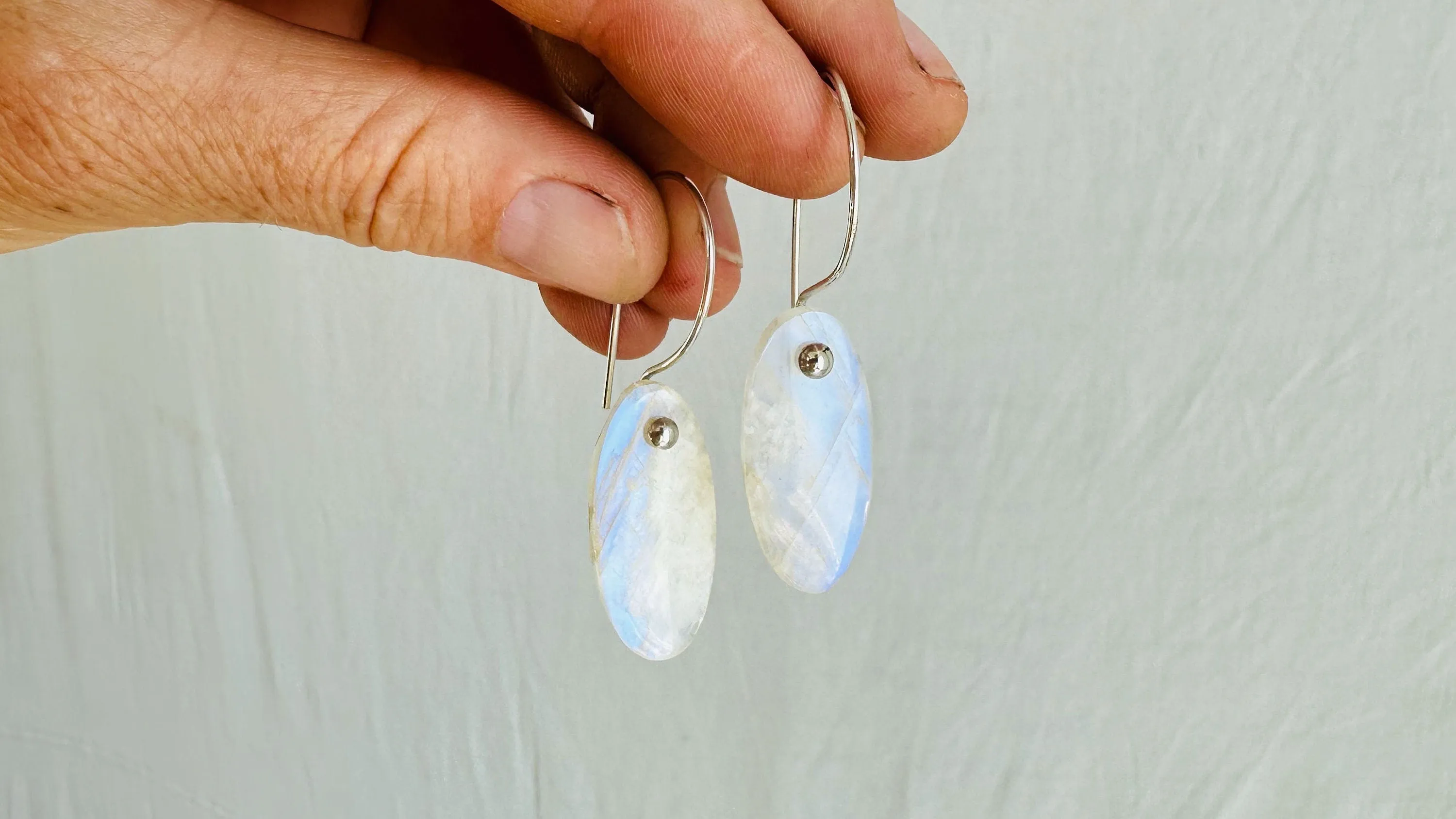 Moonstone & Silver Earrings. Sterling Silver. 2498