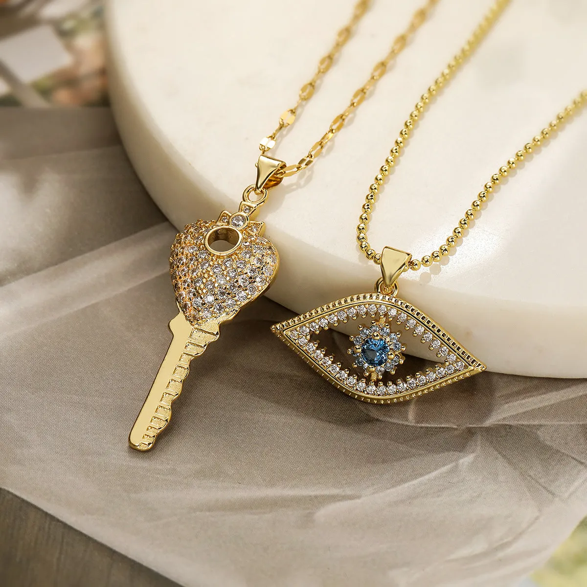 SISSLIA High Quality 2024 Trend 18k Gold Rhinestone Women Necklace Jewelry Pendant Crystal Necklace for Women