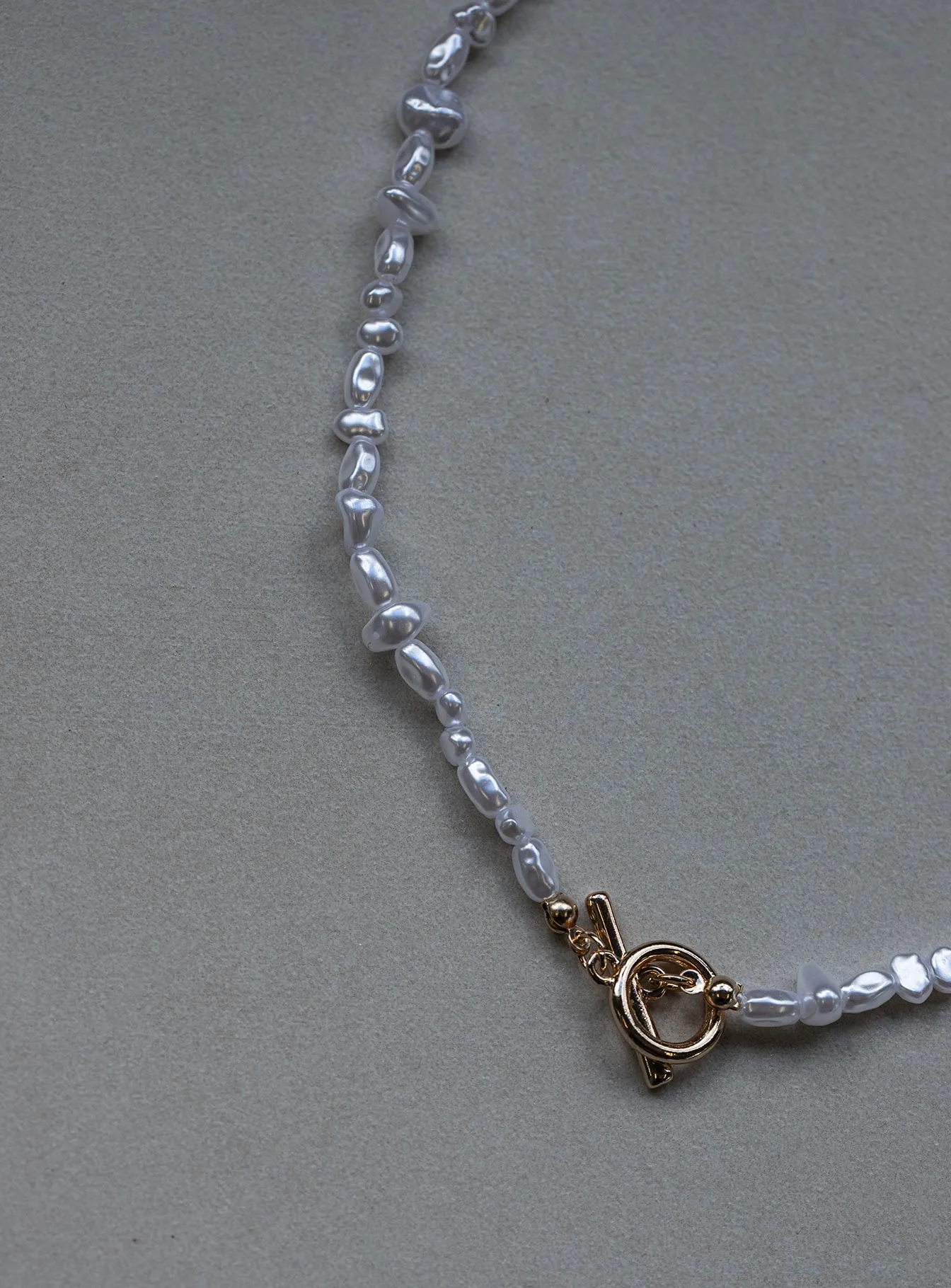 Sutter Pearl Necklace White