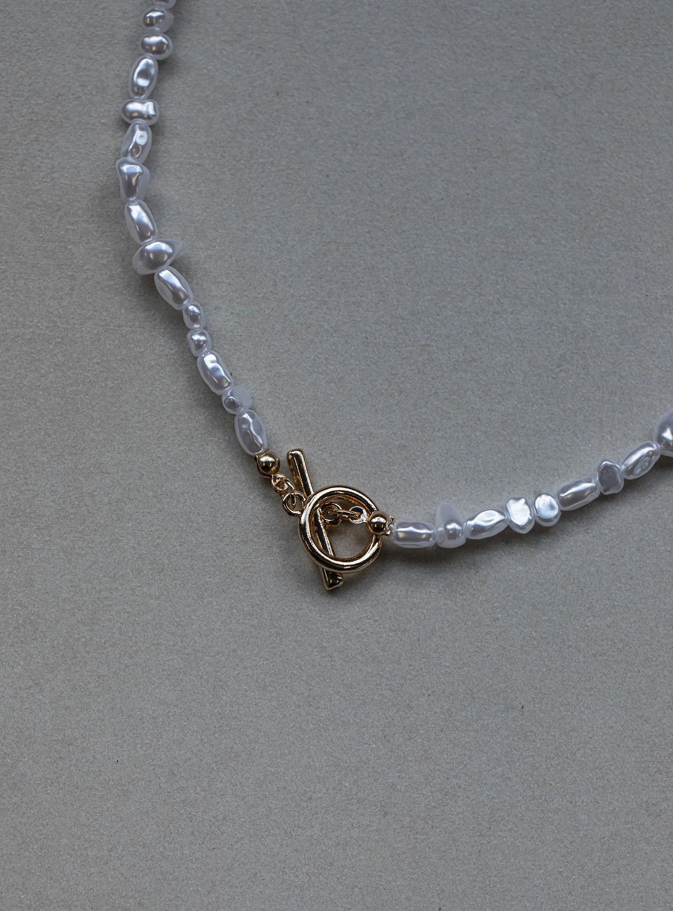 Sutter Pearl Necklace White