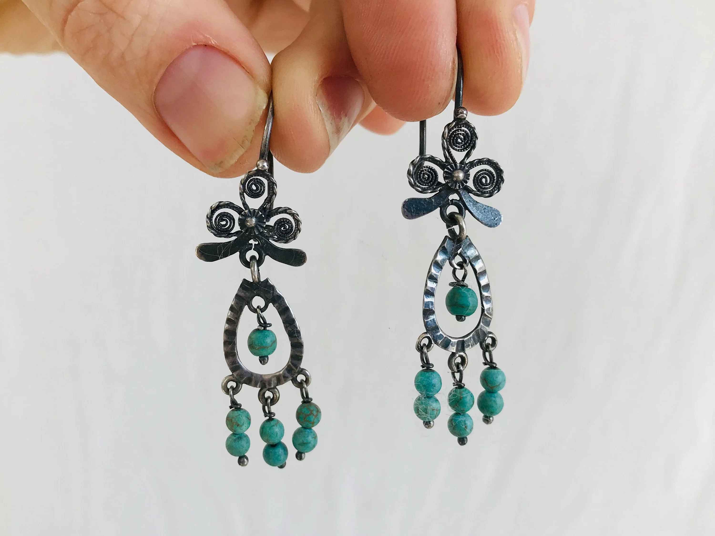 Vintage Oaxacan Filigree Earrings with Turquoise. Sterling Silver. Mexico. Frida Kahlo